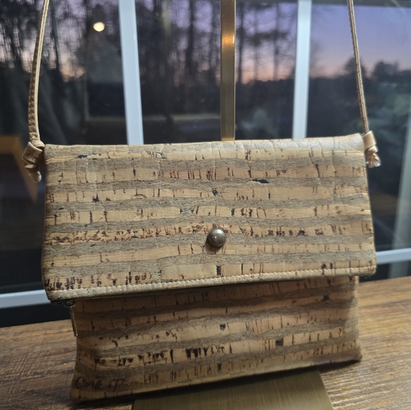 Cork Crossbody Bundle: Bag, Pouch, Lippie, Face Serum, Perfumed Oil - Picture 4 of 5